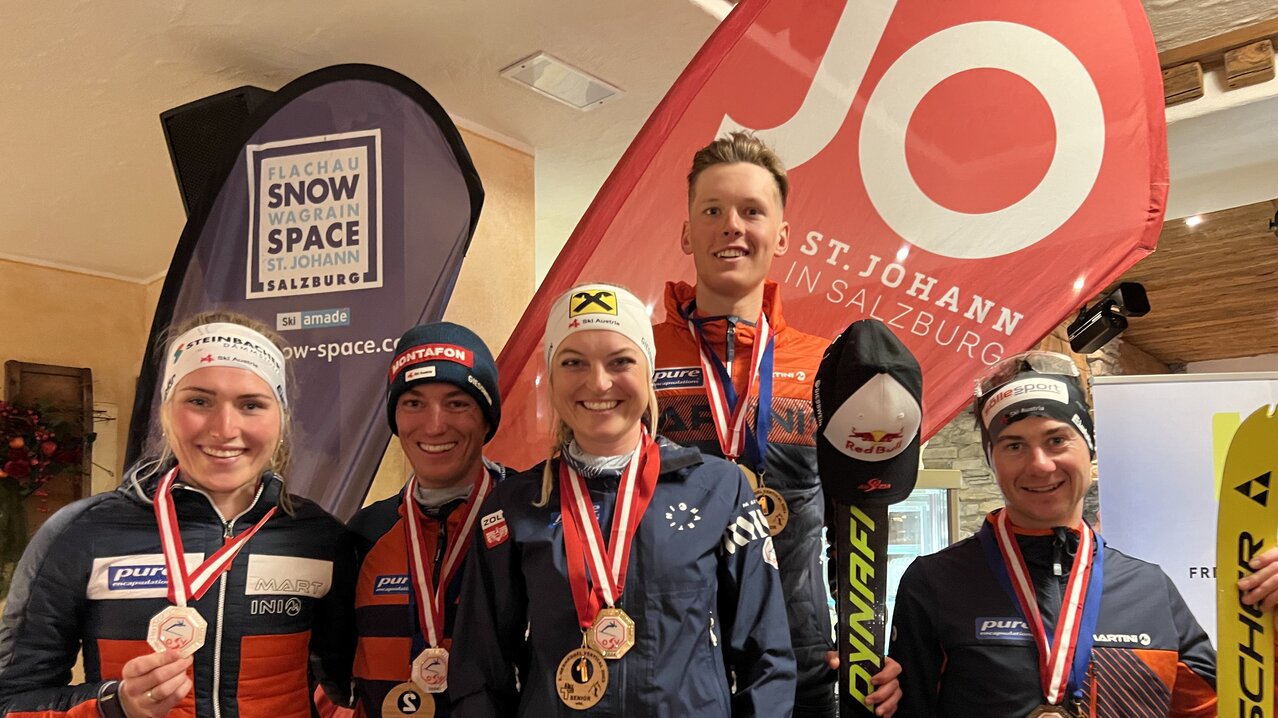 Das ÖSV Podium von links: Johanna Hiemer, Daniel Ganahl, Sarah Dreier, Paul Verbnjak, Christof Hochenwarter  | © ÖSV/Weigl