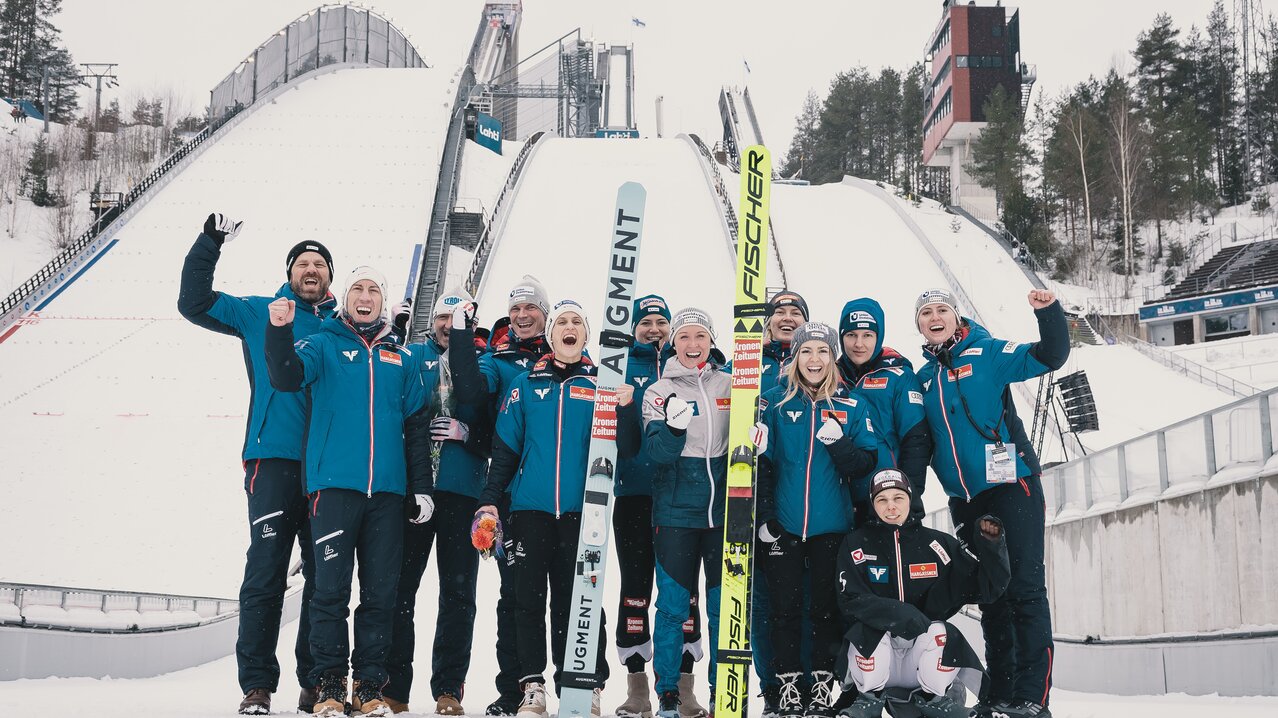 Lahti Team Damen Jubel | © EXPA